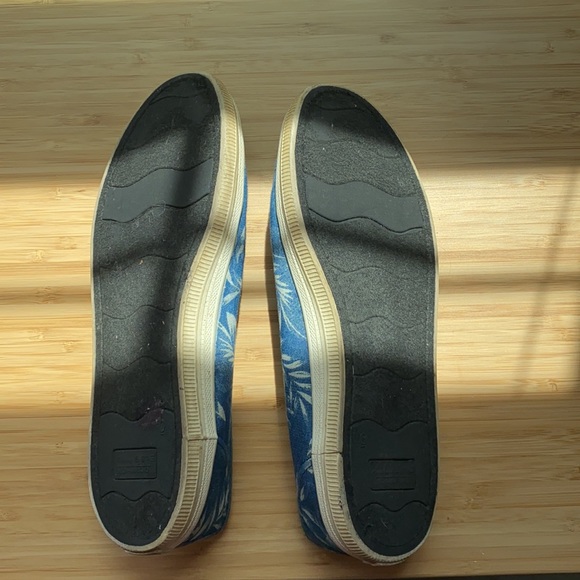 Palm Tree Sneakers - Picture 3 of 4